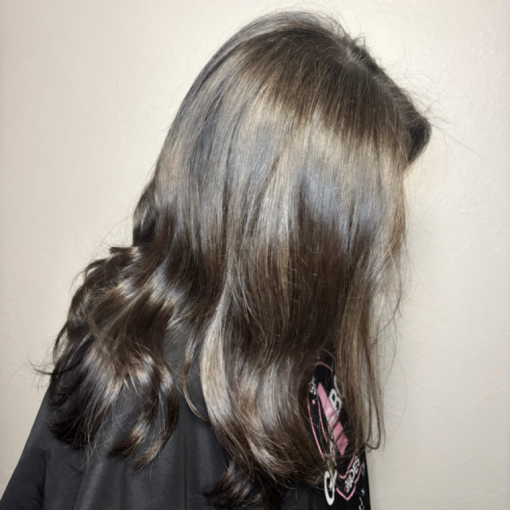 Gloss at Shay Maruffo in Albany, OR