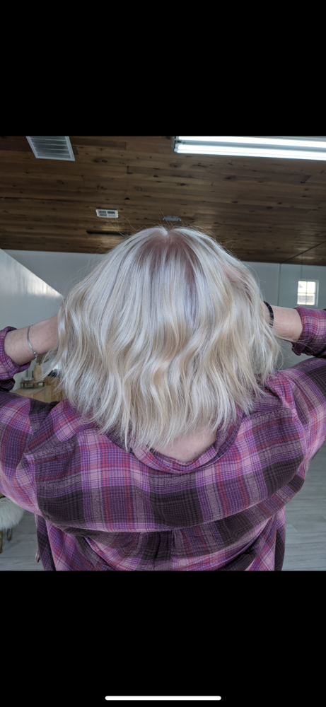 Bleach Retouch at Adelle on Vernon in Roseville, CA