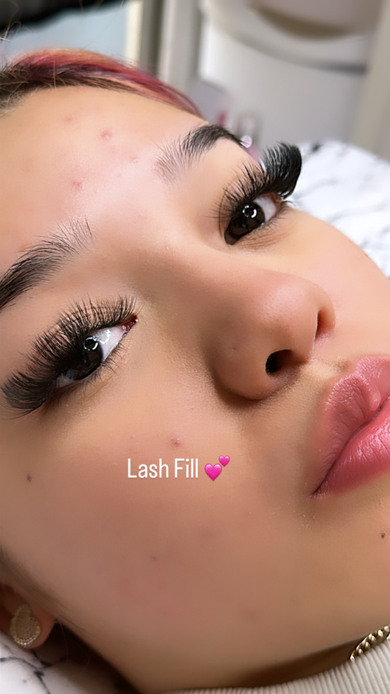 Lash Extensions Volume