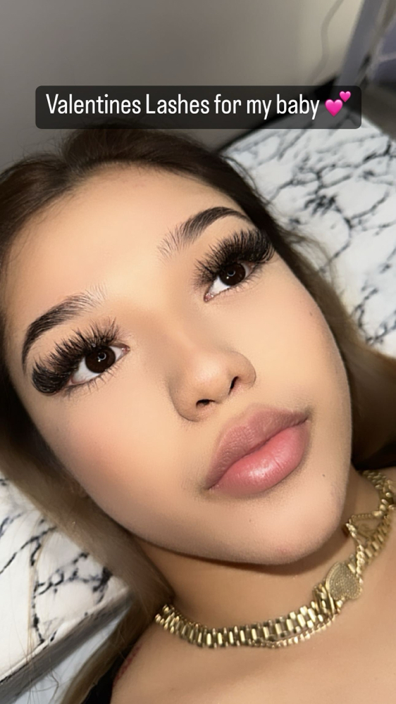 Lash Extensions Volume