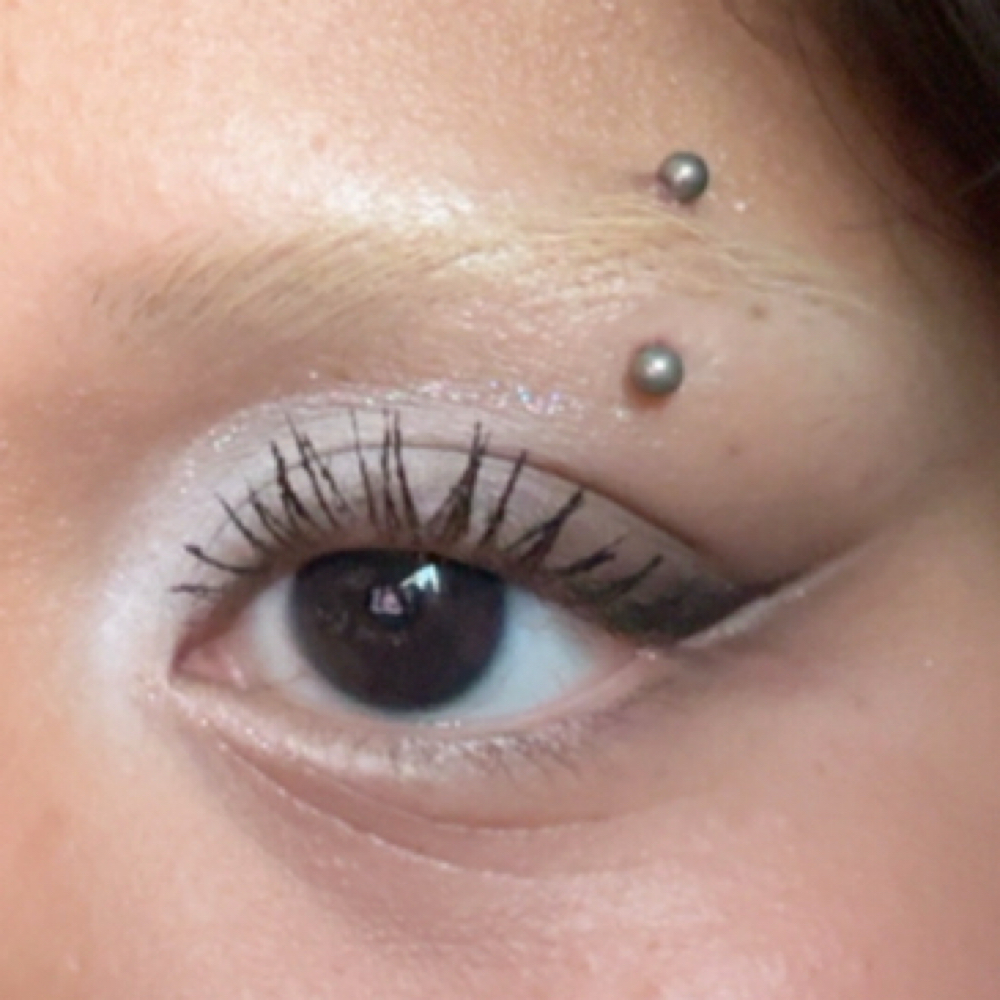 Eyebrow Bleaching/Coloring at Looks That Kill Salon in Houston, TX