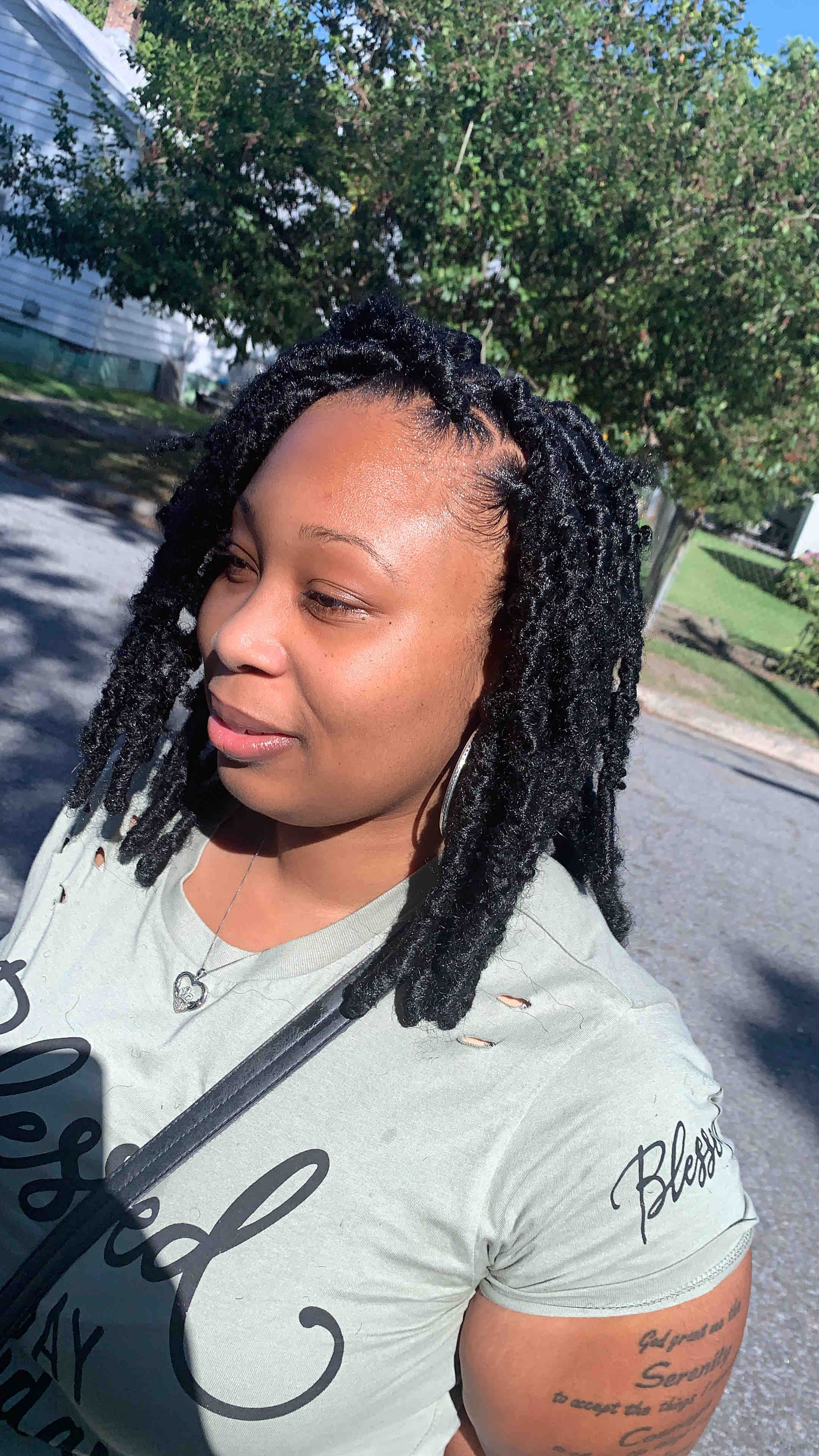 Distressed/Butterfly Loc Bob