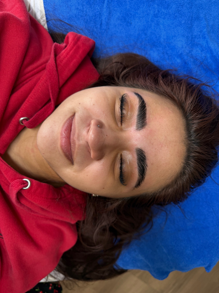 1:1 Brow Stain OR Henna Course