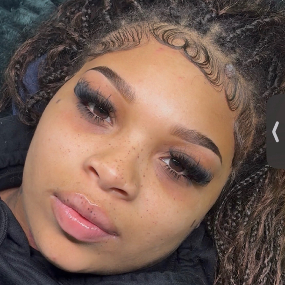Custom Wispy Volume Lash Set at Elegant Vanity LLC in Temple Hills, MD