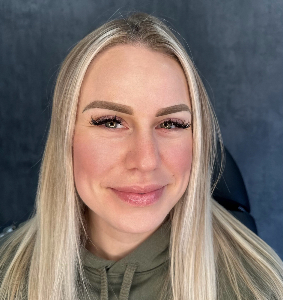 OMBRE POWDER BROW CORRECTION
