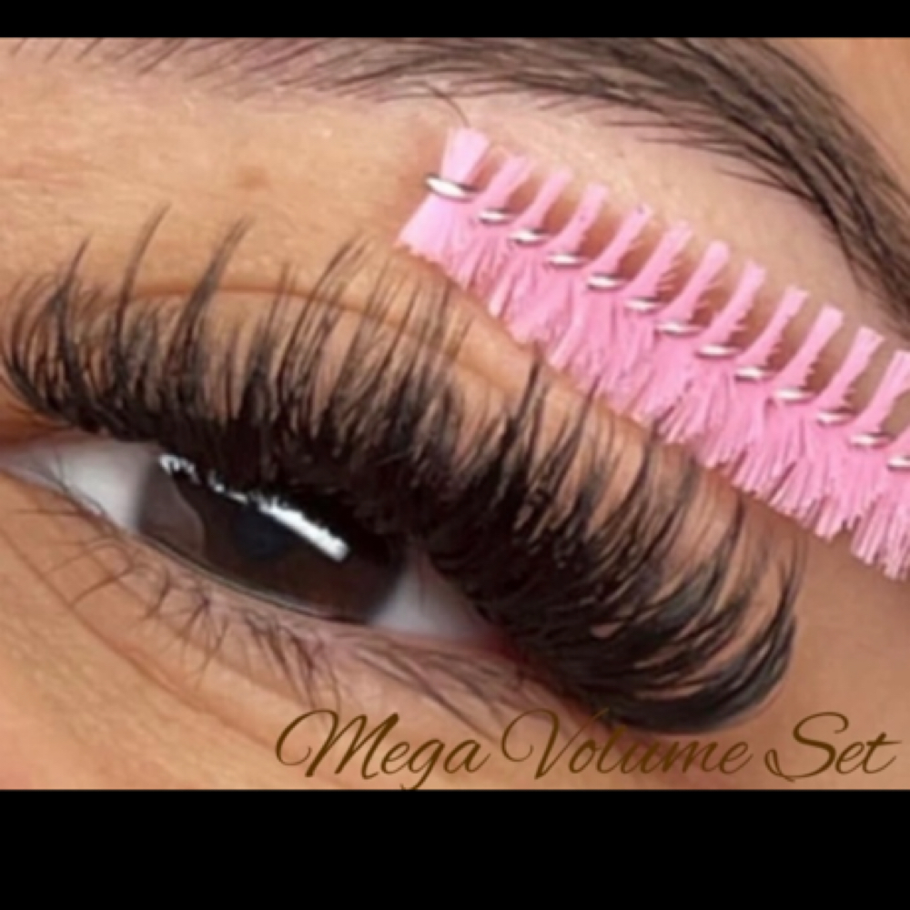 Mega Volume Set✨ at Lashesbyem17_ in Corpus Christi, TX