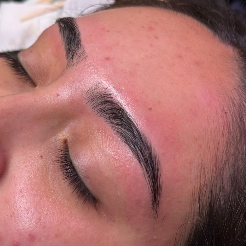 Brow Shaping at Alavez Aesthetics in Vallejo, CA