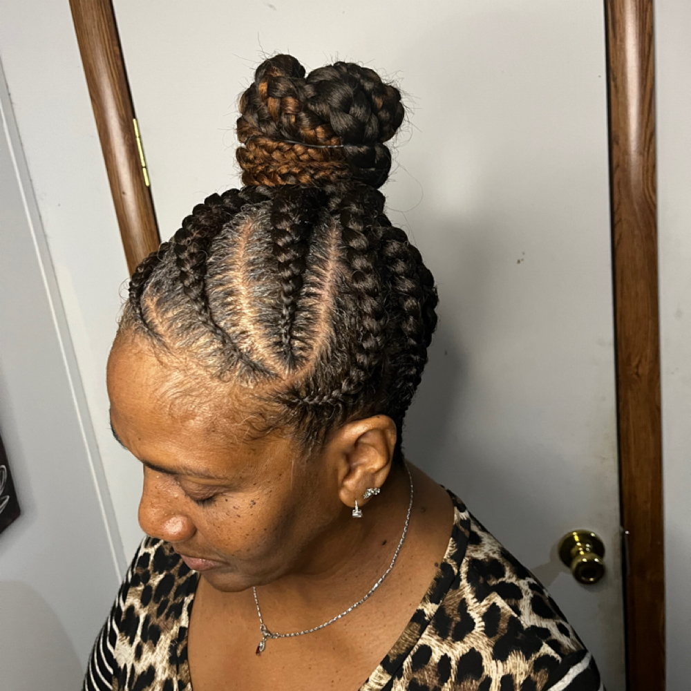 Feed-in (6/8 Braids) at The Braid Lyon in Smyrna, TN