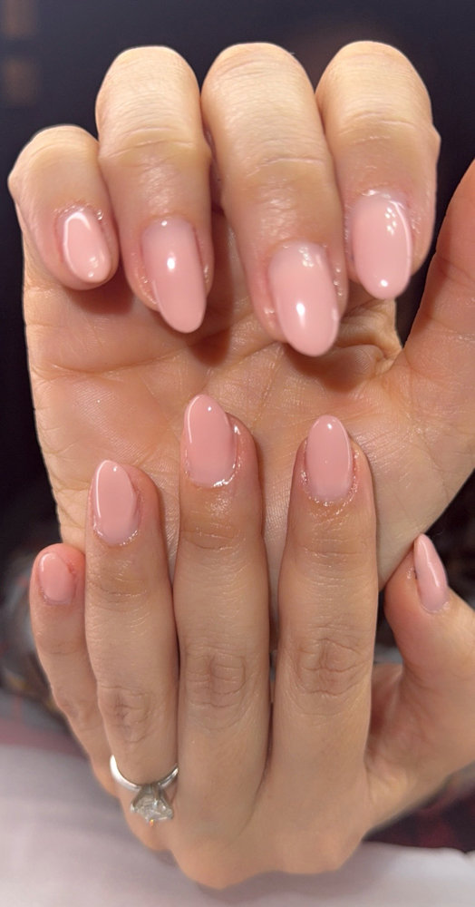 Soft gel: over Natural Nails