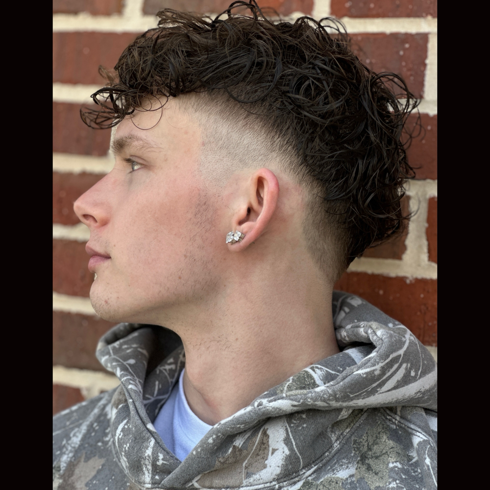 Mens Haircut at Danelle Ellis Hair in Cartersville, GA