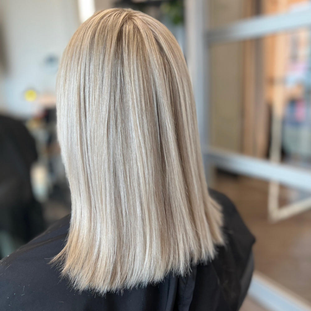 Full Highlight at Manifest Salon by Bri Wallace in Murfreesboro, TN