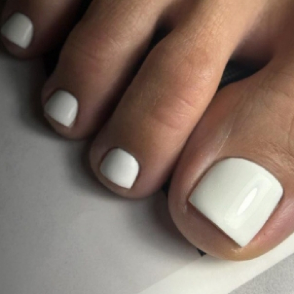 Gel Pedicure at Nails by Jessenia in Circleville, NY