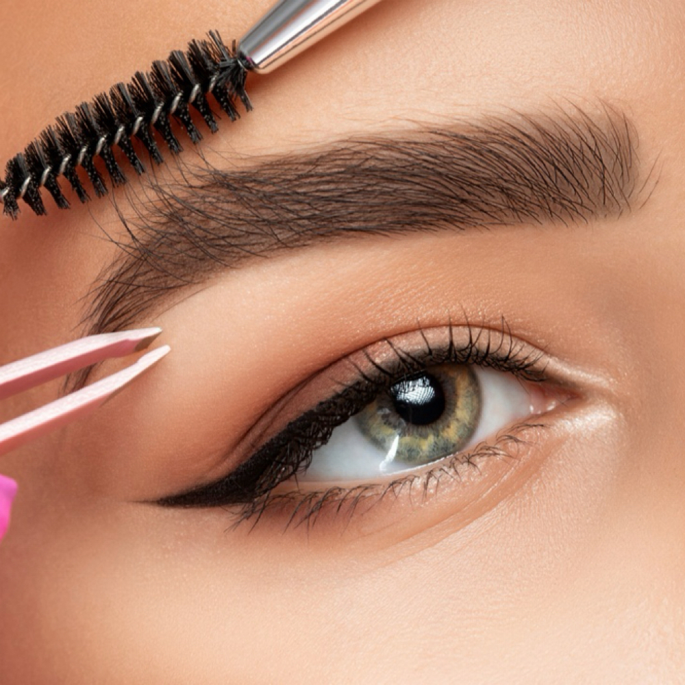 Brows at LAURIN’S LASHES in Saint Clairsville, OH
