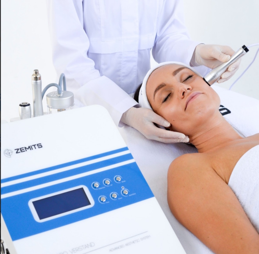 RadioFrequency Facial Treatment