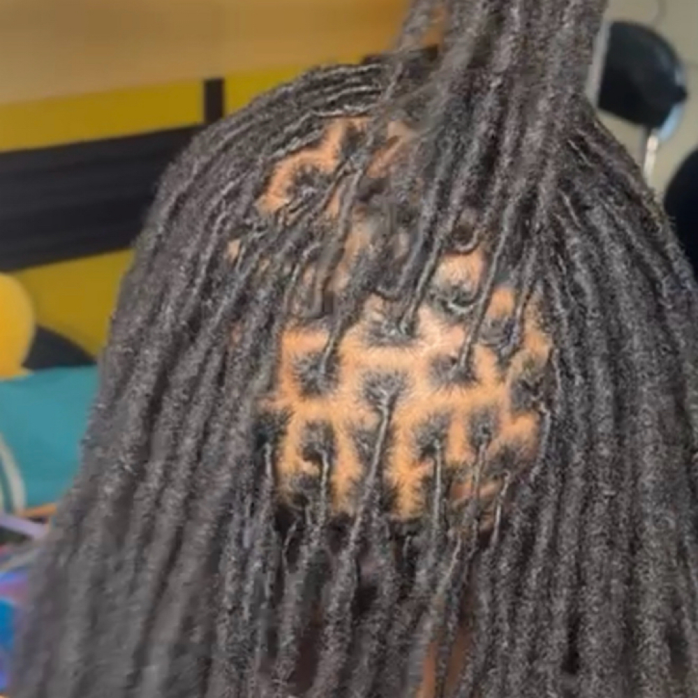 Crochet Retwist (Roots Only) at Loc’d In With Dej in Fayetteville, NC