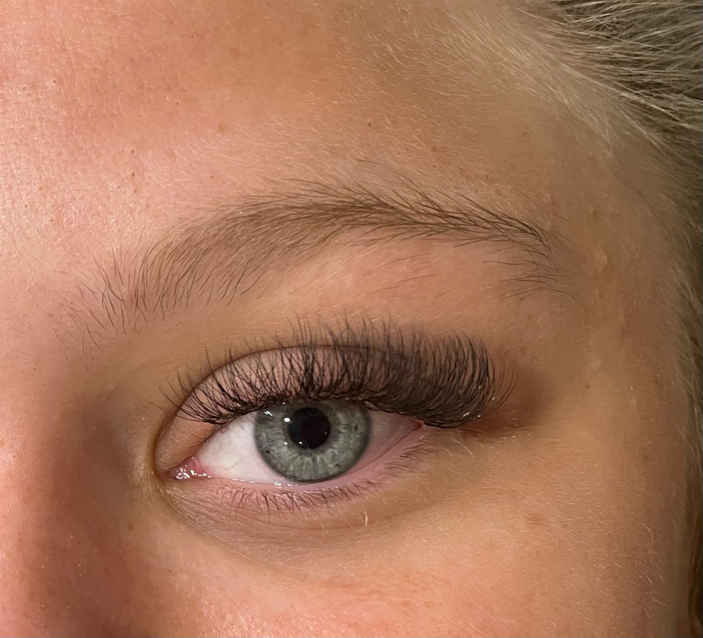 Hybrid Lash Extensions- Full Set
