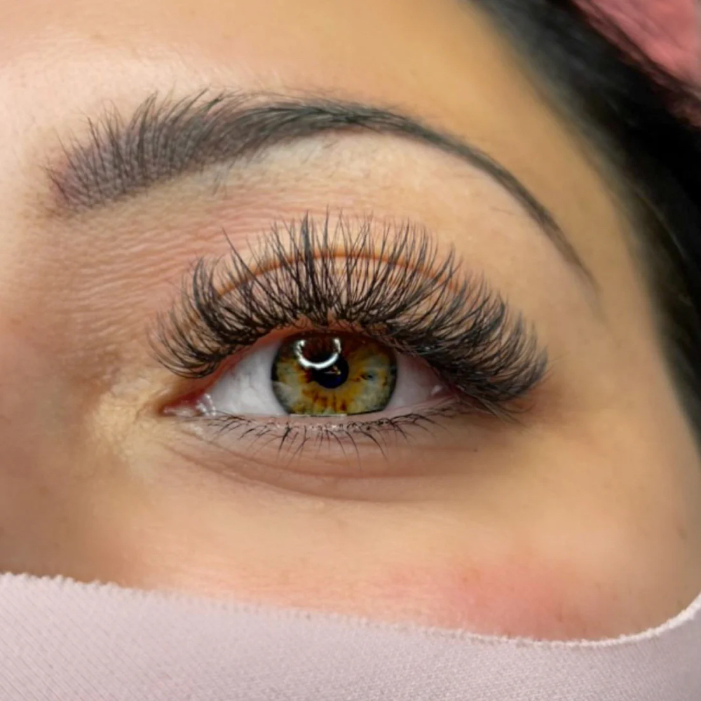 Lash Extensions: “Glam” Classics