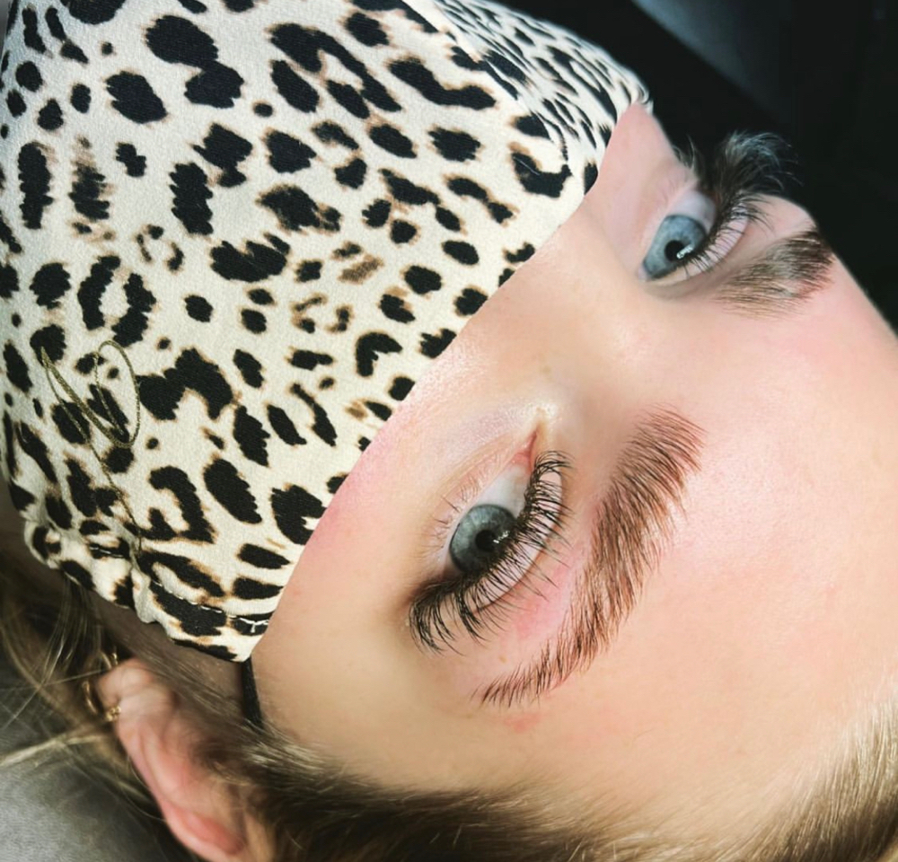 BROW TINT