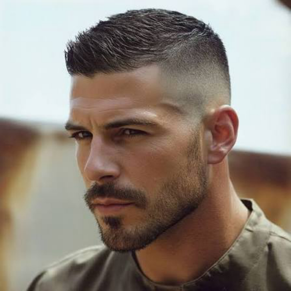 Men haircut at Eleni hair lounge at Strawberry Blonde Salon Platinum in Mount Pleasant, SC