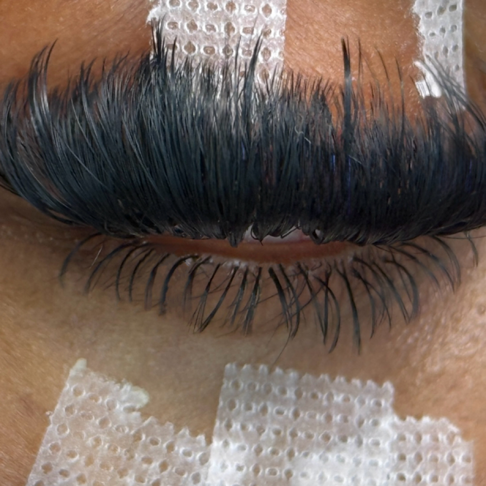 Cluster Lashes at Lash Vixin in Katy, TX