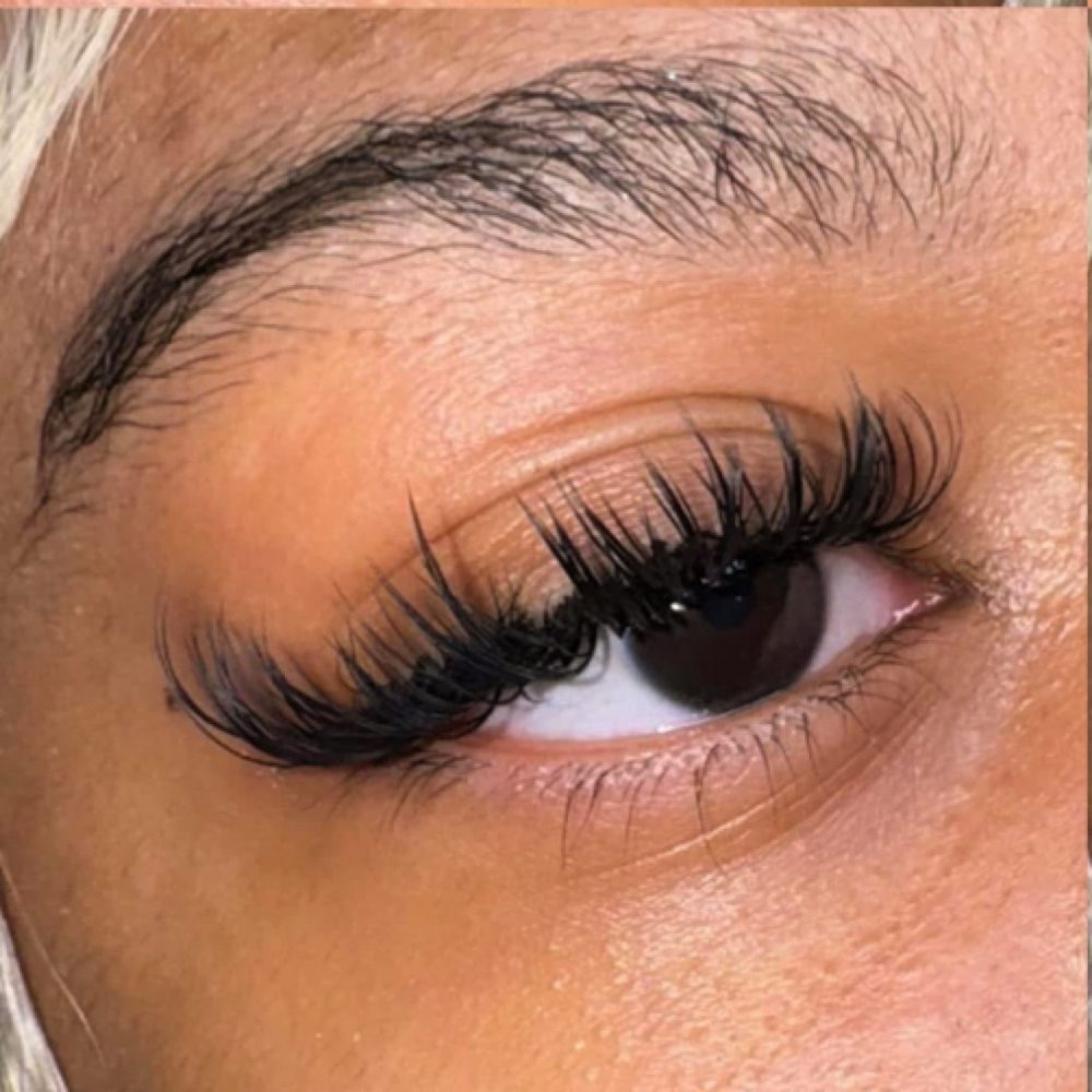 Classic Lash Fill at Opulence Beauty Bar in Aliquippa, PA