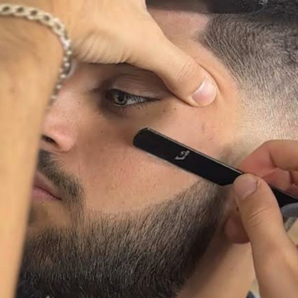 Beard Trim+Straight Razor Line up at Classic Cut Barber Shop in Eagle River, AK