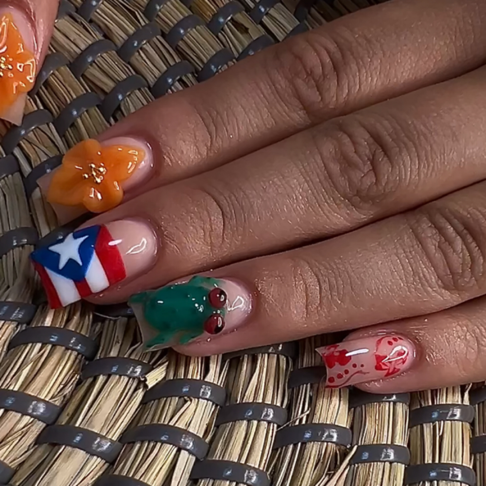 Short Full Set at Pretty nails by marii in Paterson, NJ