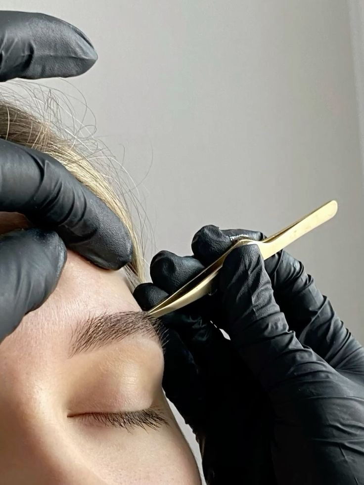 Depilación De Cejas