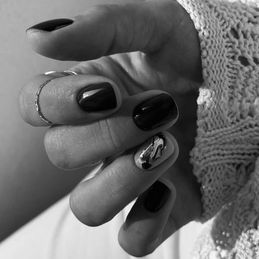 Single Finger Nail Design