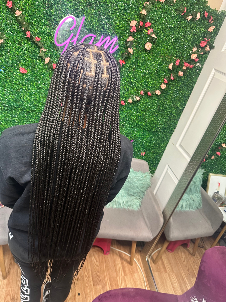 Large Knotless Braids