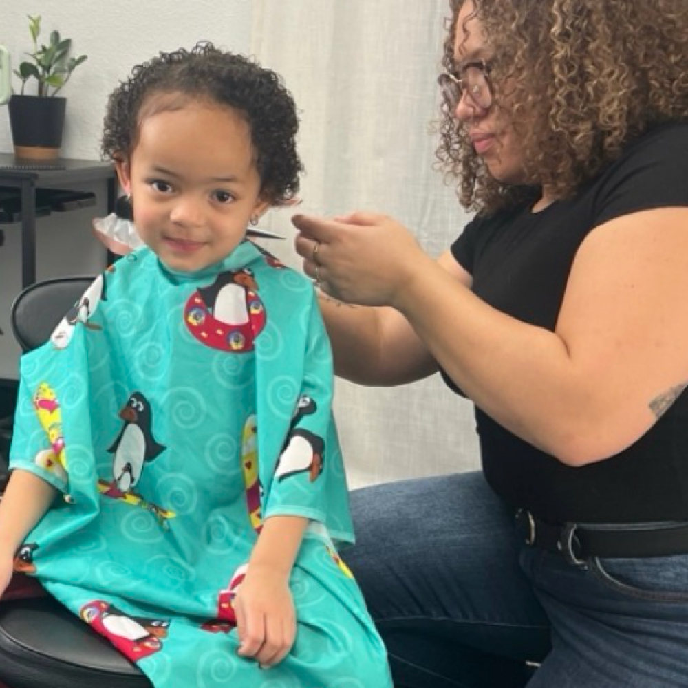 Kiddos Cut at Curls and Chaos in Klamath Falls, OR