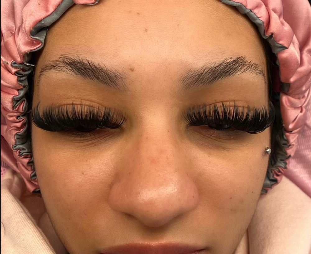 Wet lash/ spikes