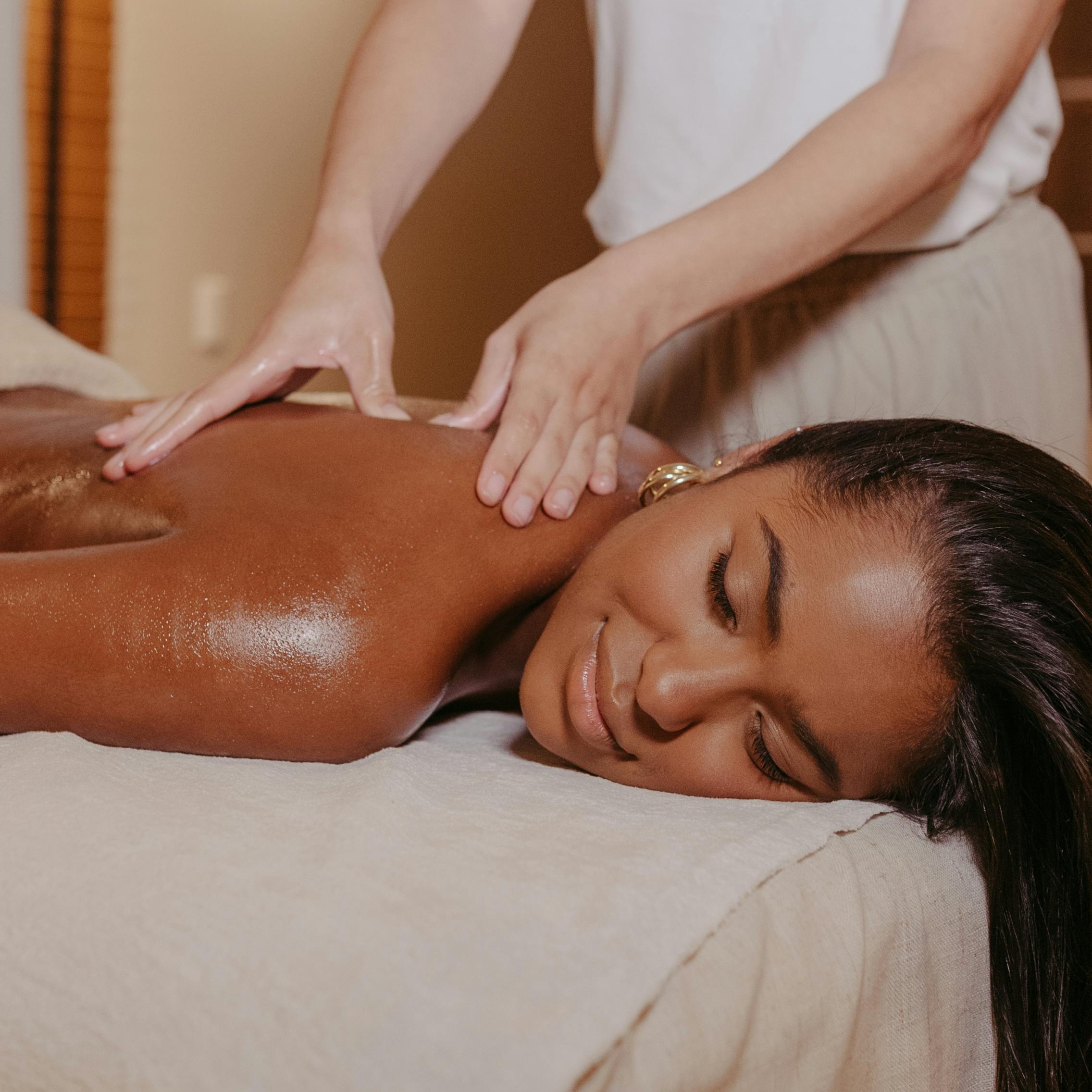 Pure Luxury 105 minute at Luxxanna in Lincoln, NE