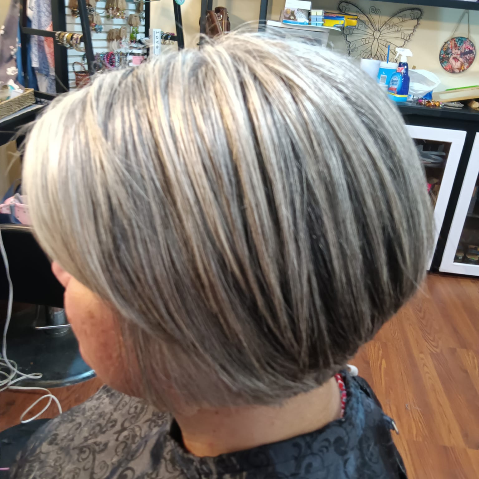 SHAMPOO W/BLOWDRY (ONLY) at Southern Styles Salon & Spa, LLC in Ludowici, GA