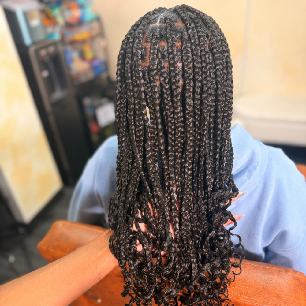 Medium Box Braids at Stylesby.anna in Los Angeles, CA