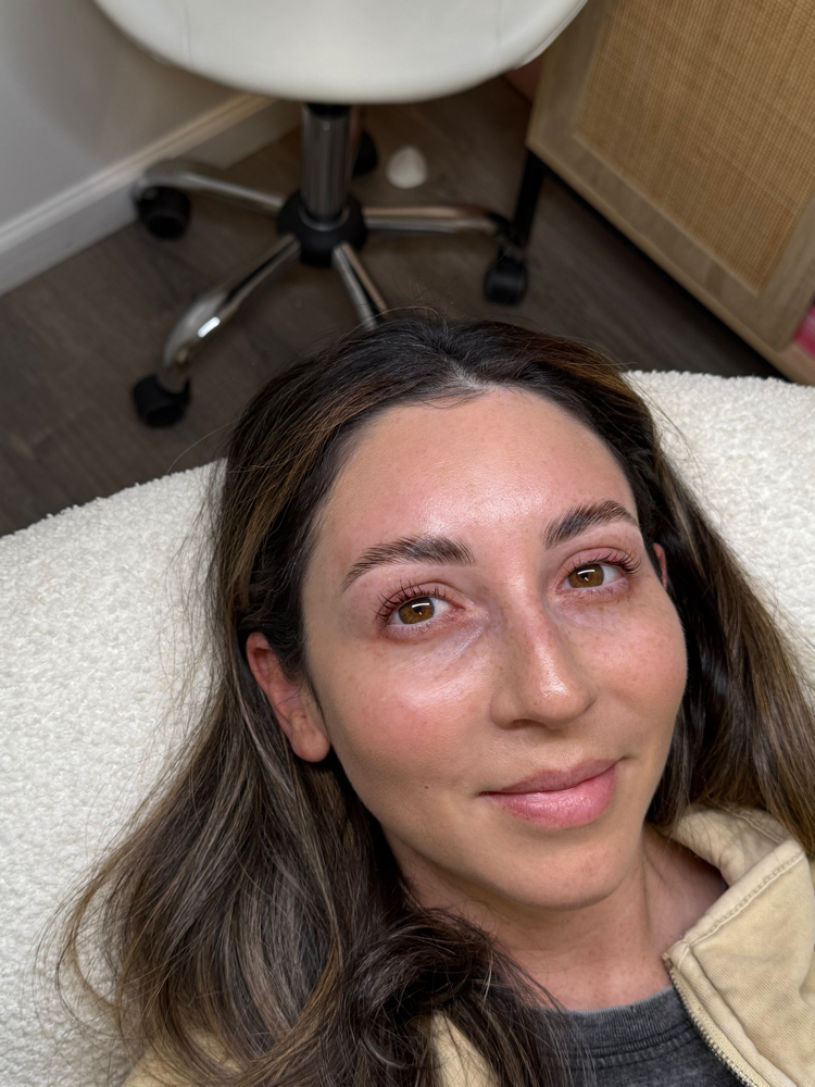 Lamination And Wax + lash And tint