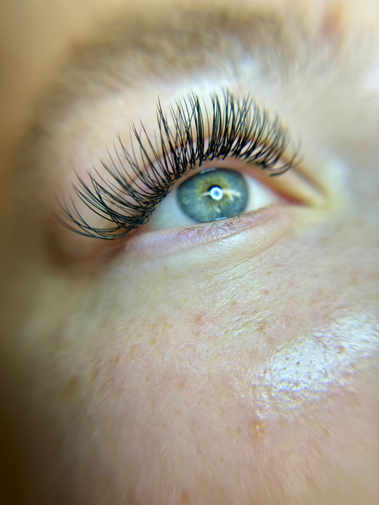 Classic Lash Extensions (Full-Set)