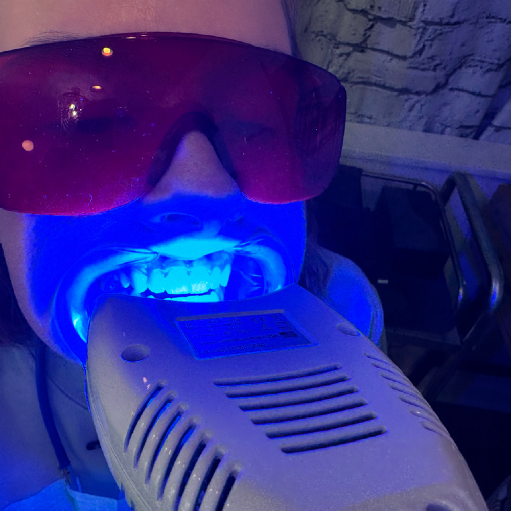 Platinum Teeth Whiening at Sittin’ Pretty Beauty Lounge in Dublin, VA