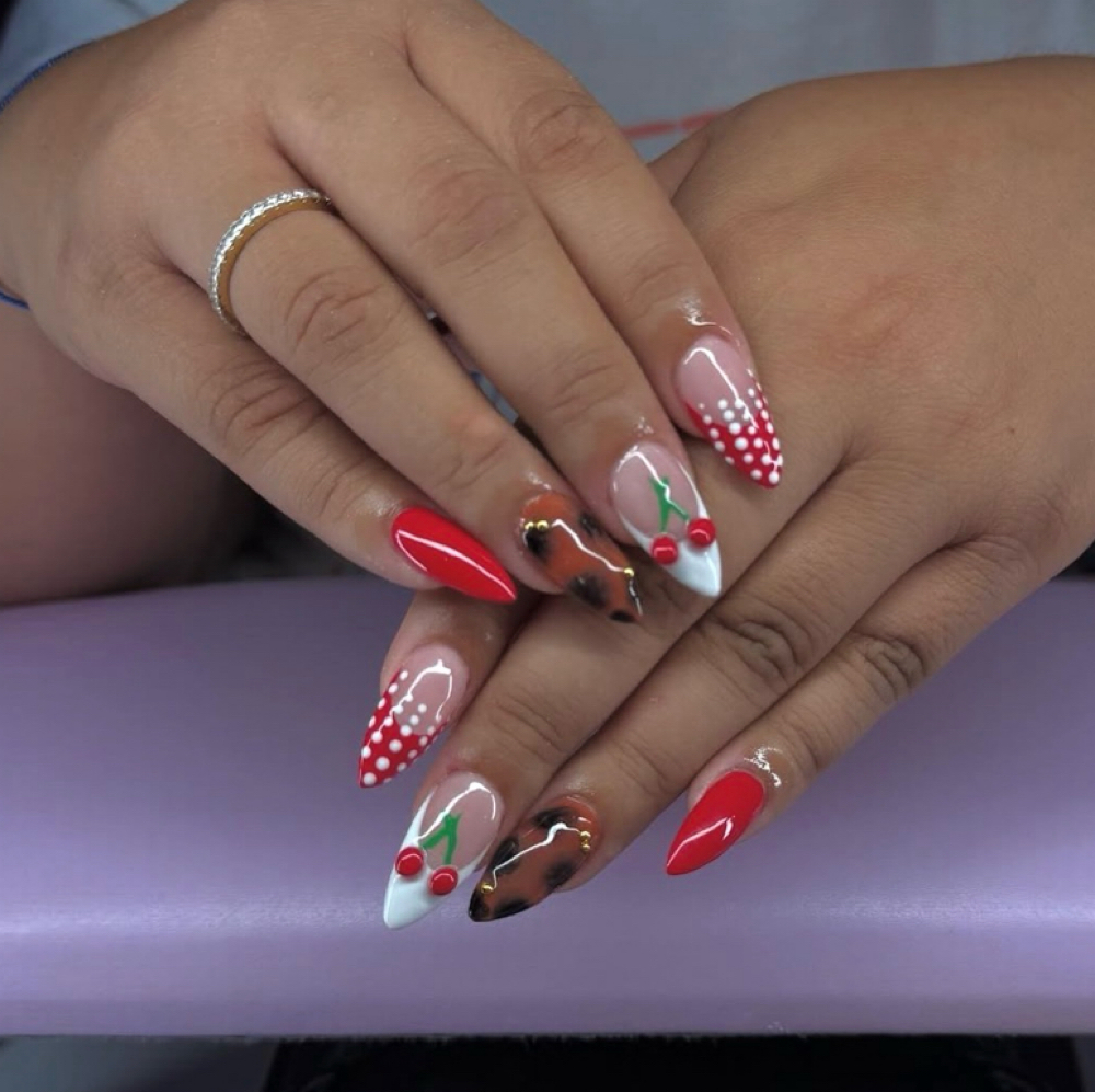 Medium Gelx at Pearlynailz in Pasadena, TX