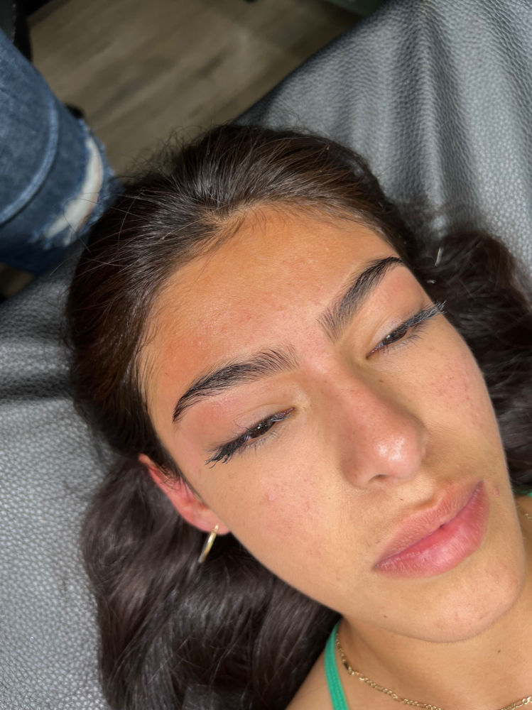 Full Face Wax/Thread & Brows