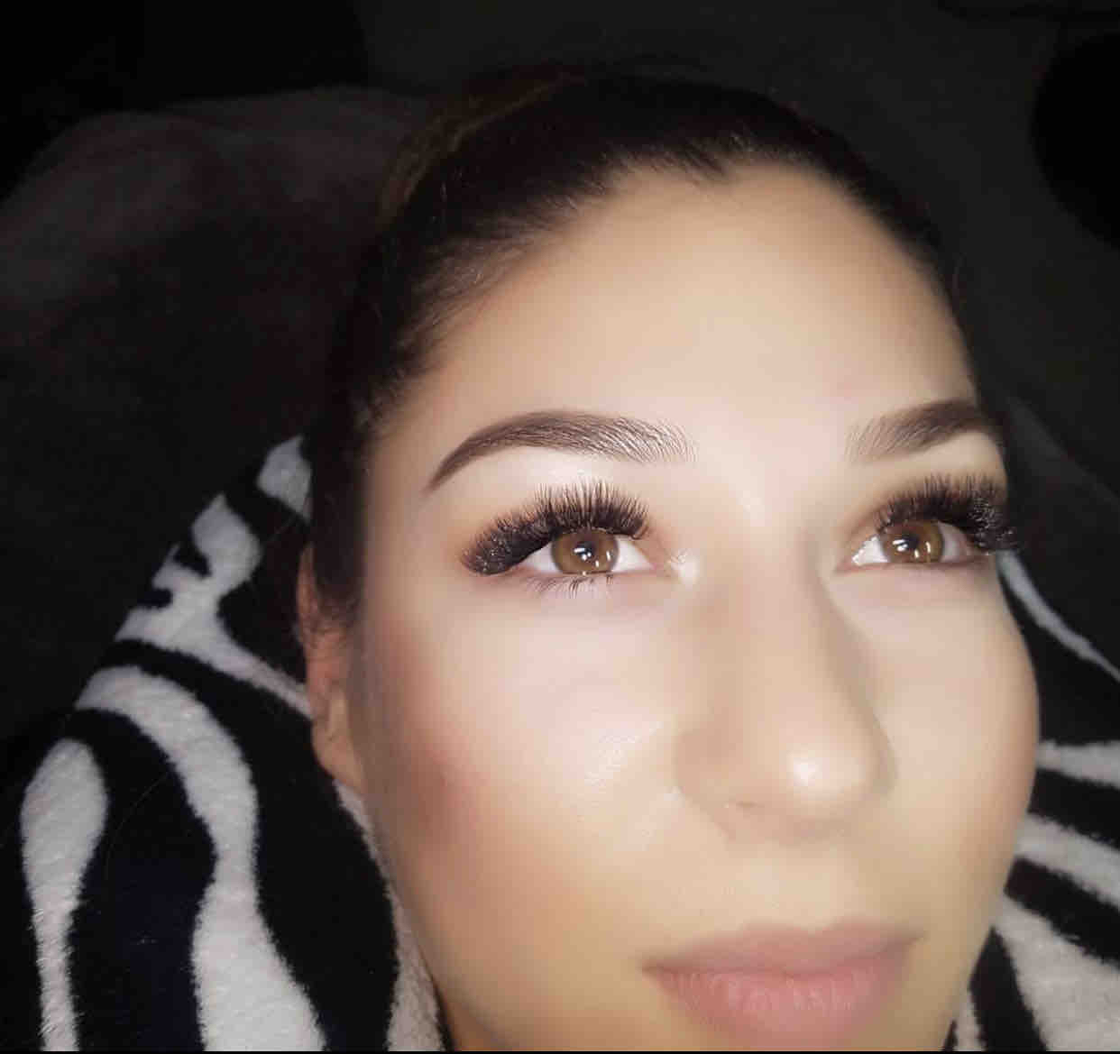 FULL SET -Volume Lashes