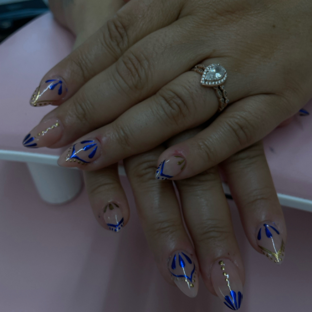 Medium Acrylic Full Set at Nails by Flo in Medford, OR