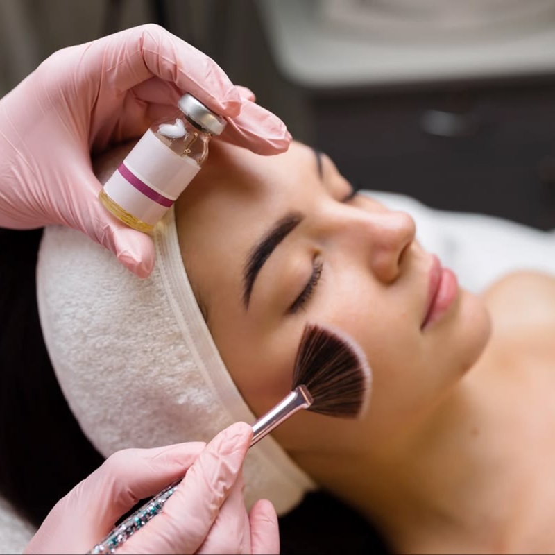 Chemical Peel at Pretty Little Pores in San Antonio, TX