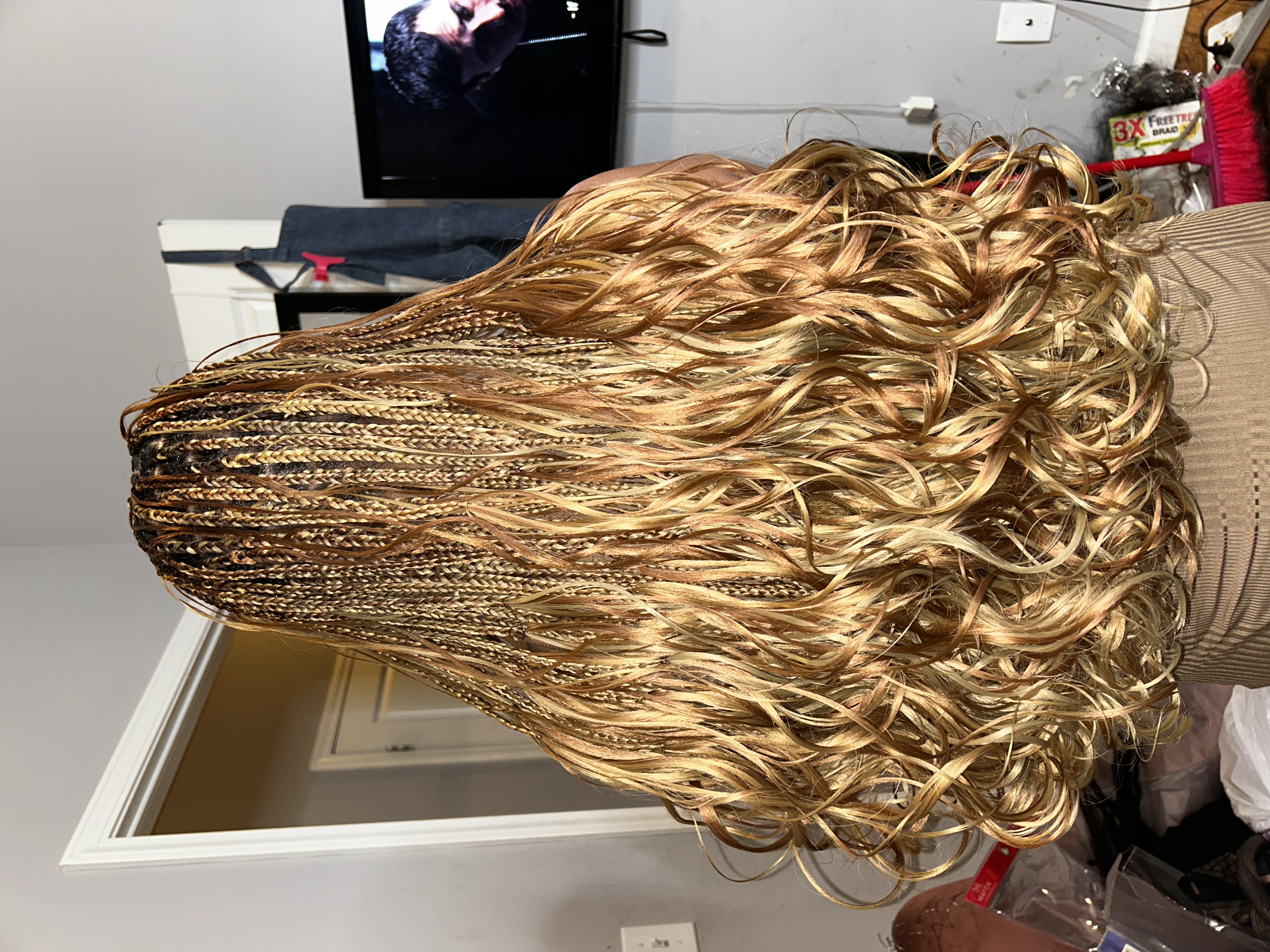 French Curl - Knotless at Touched by Grace in Jersey City, NJ