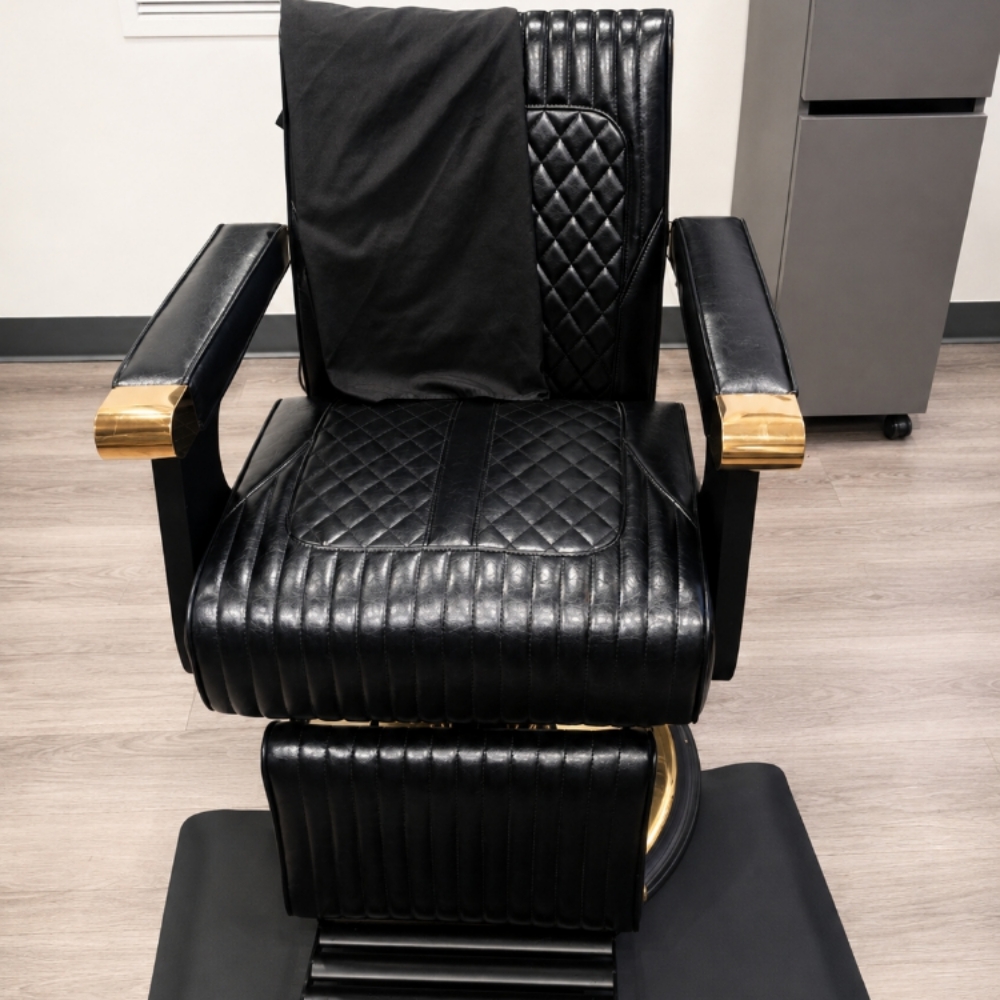 Men's Haircut without shampoo at Chloe Helms in Charlotte, NC