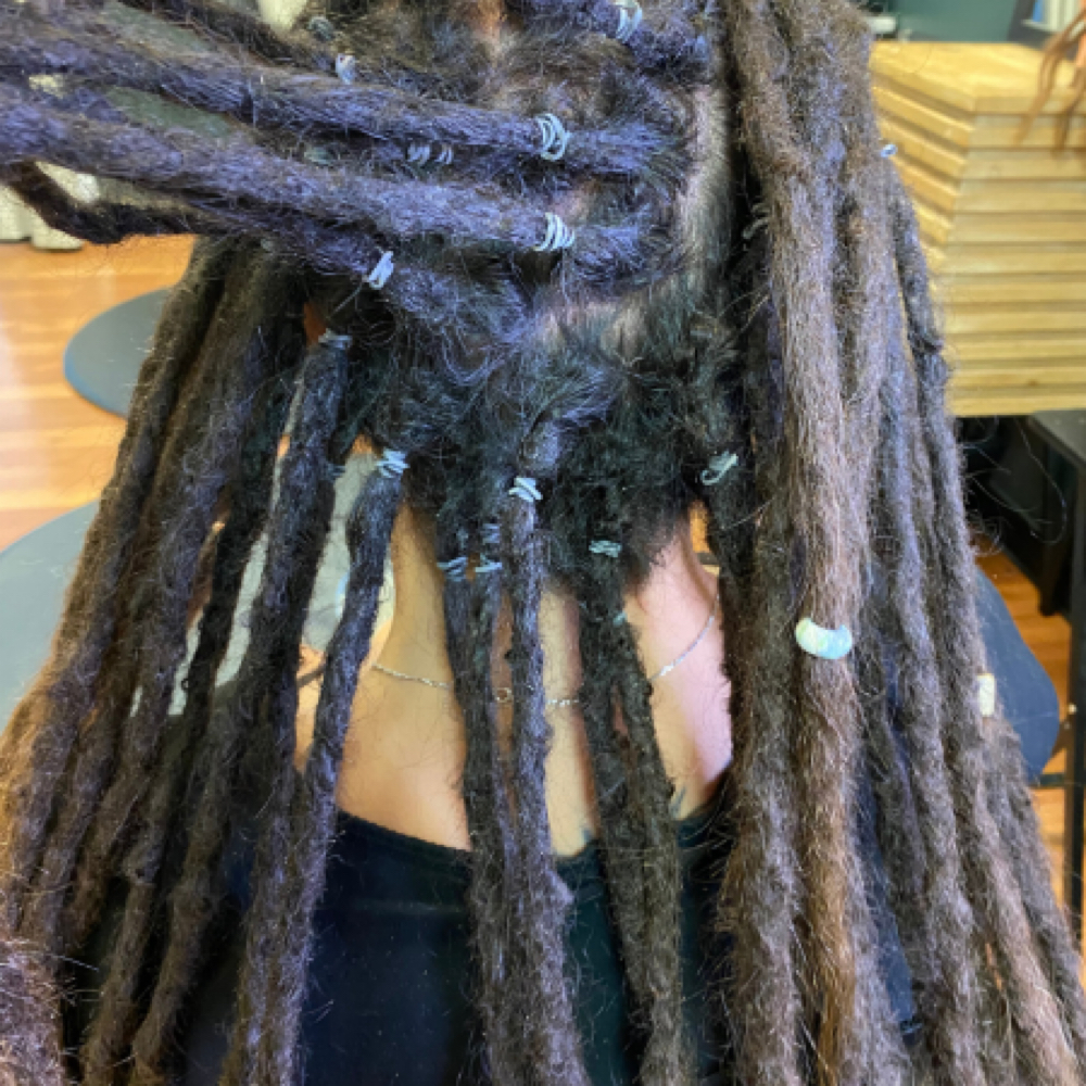 Loc Rubber Bands at BHive Salon in Chesapeake, VA