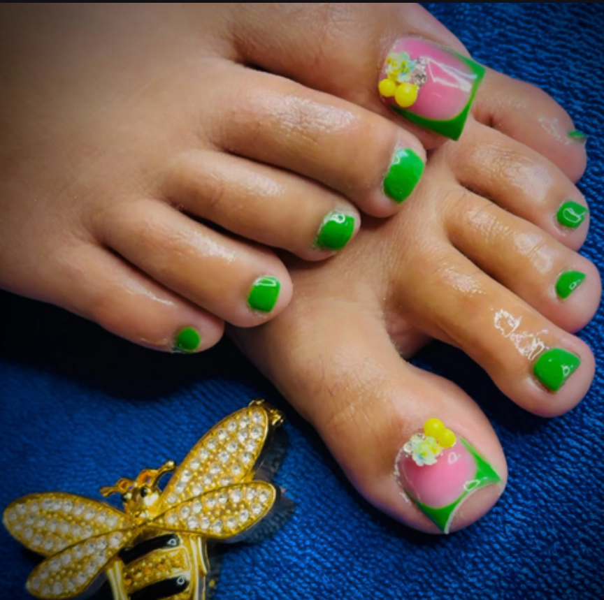 Pedicure at La Ruche Nails in Bolton, NC