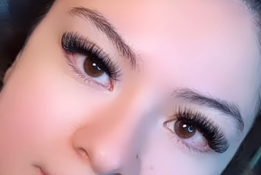 Hybrid Lashes