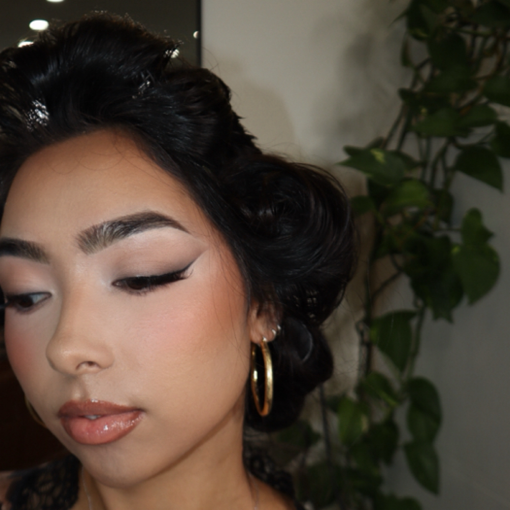 1-1 Makeup Class at Lush Hair & Co in Sacramento, CA