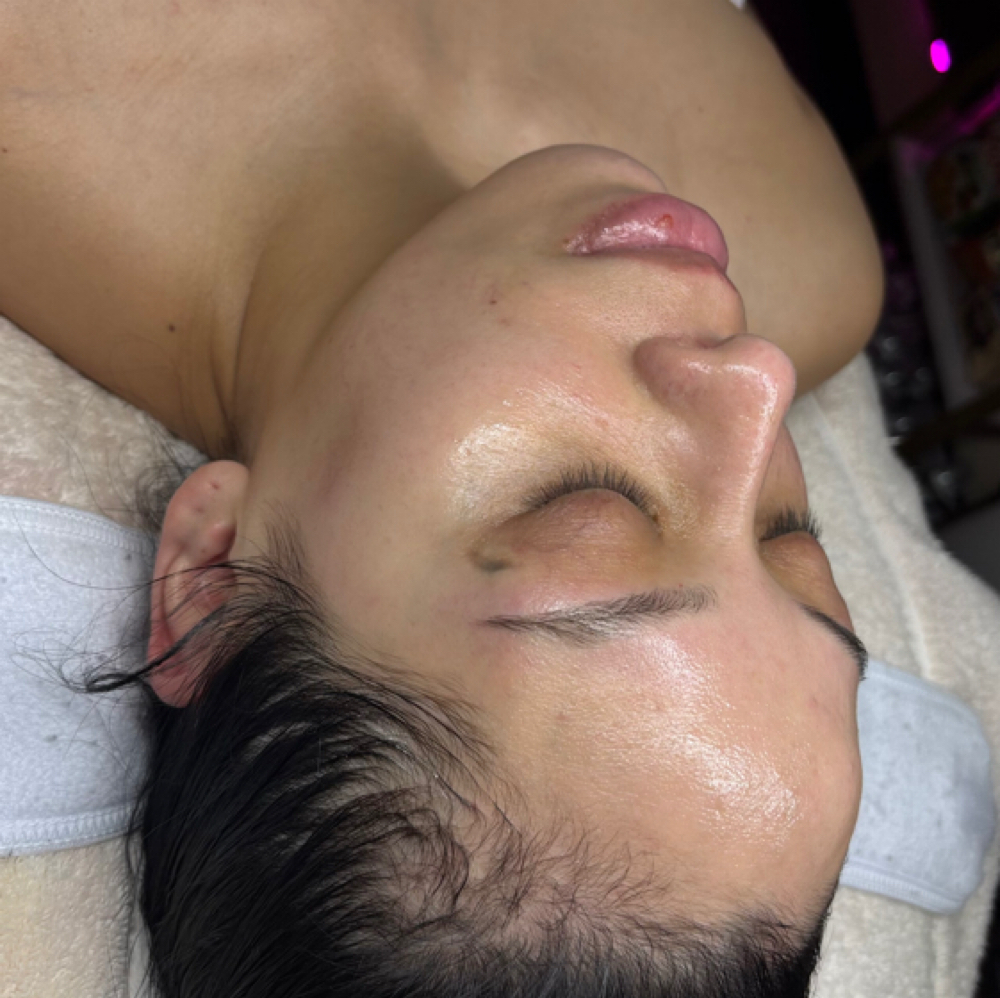 Luxury Bespoke Facial at QueenBeautyAesthetics in White Plains, NY